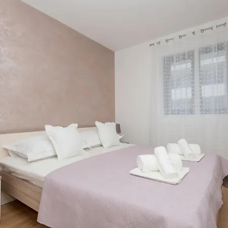 Stunning Sea View Cvita Apartment